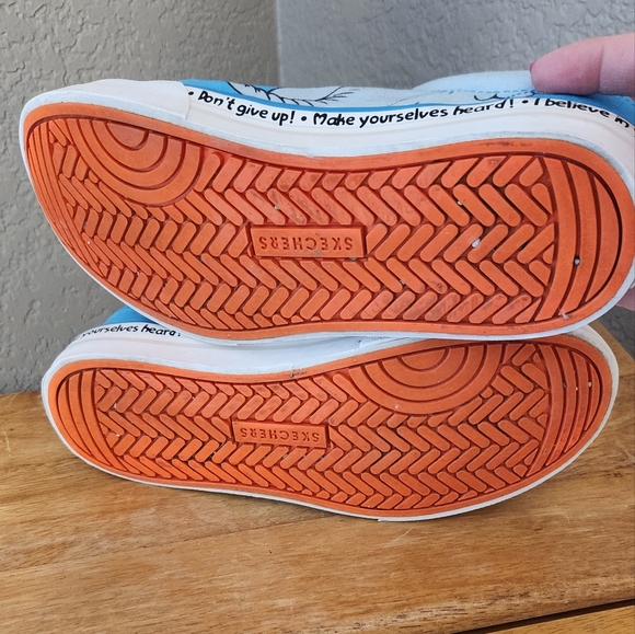 Skechers Dr. Seuss V'Lites Don't Give Up, Size 6.5 - Picture 6 of 11